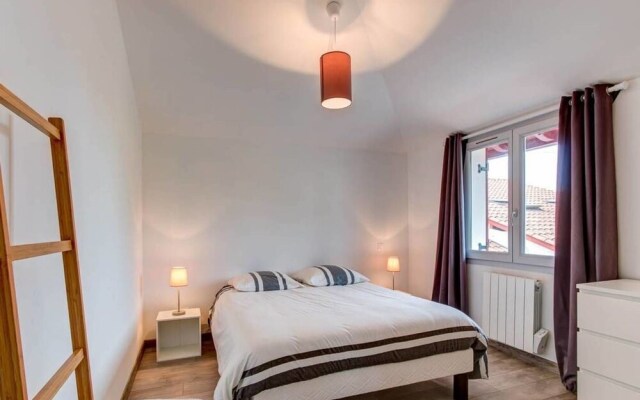 Bella Kapera-jolie Villa Avec Jardin