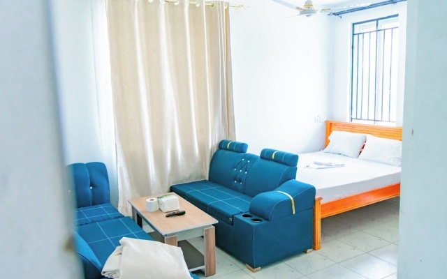 Yomoke Hotel Miritini