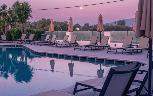 Venus Hotel & Suites
