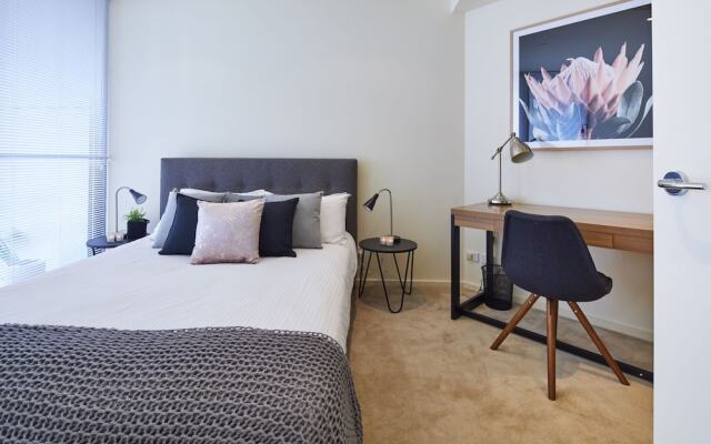 Penthouse Apartment in Melb CBD Perfect Location