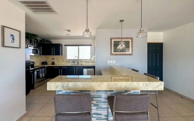 Relaxing Getaway 2BR Condo