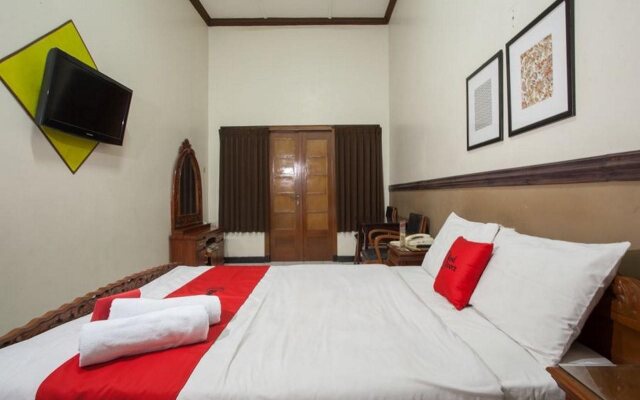 Olympic Hotel and Restaurant by RedDoorz