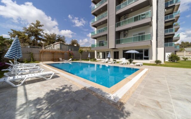 Modern Flat With Shared Closed Pool in Alanya