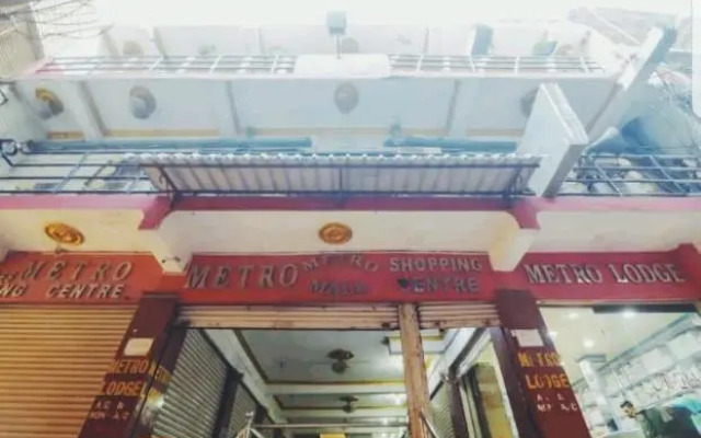Metro Lodge