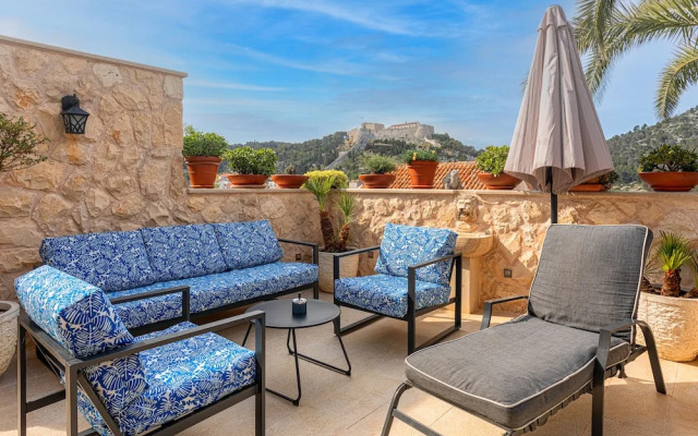 Villa Capitis in the Centre with luxury pool