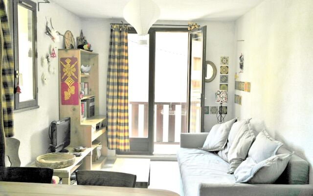 Apartment With one Bedroom in Aiguilles, With Wonderful Mountain View