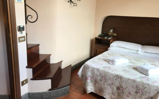 Hotel Okapi