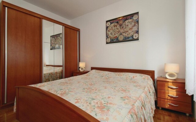 Nice Home in Umag With Wifi and 1 Bedrooms