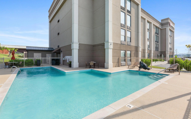 Best Western Plus Belle Meade Inn & Suites