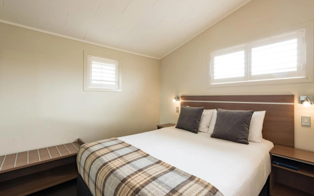 Suncourt Hotel & Conference Centre