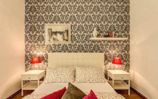 Spagna Glamour Life Penthouse