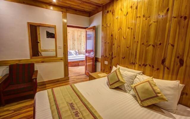 OYO Premium Log Huts