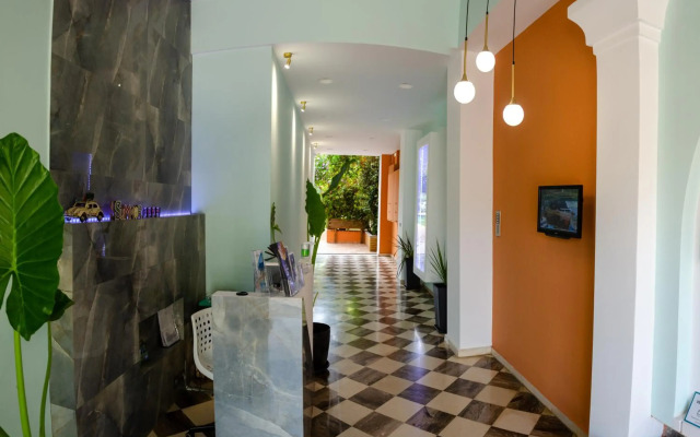 Ano Aparthotel