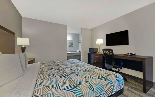 Motel 6 McDonough, GA