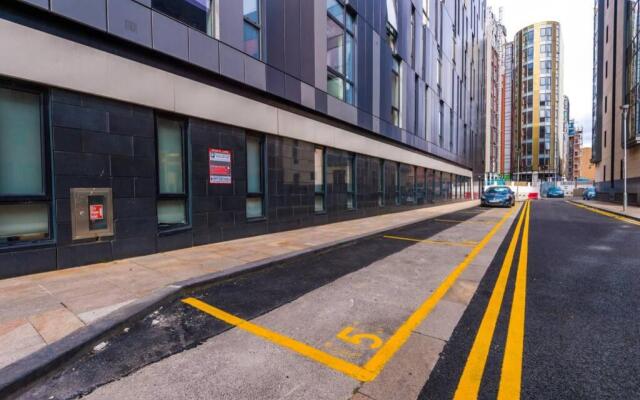 Exceptional Apartment with Parking Space