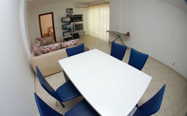 Lidis Apartments