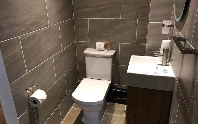 2 Bed Barn Alton Towers Chatsworth Polars Peaks