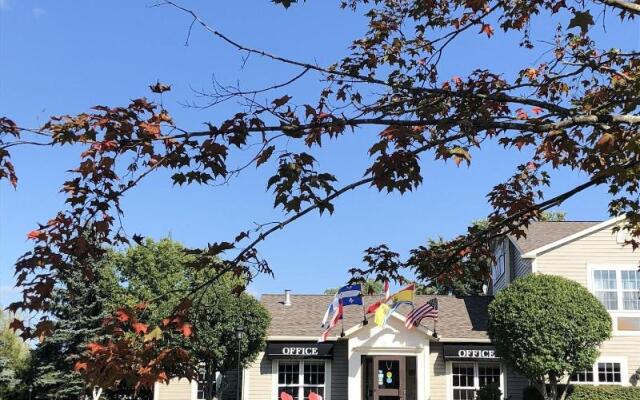 Amsterdam Inn & Suites Sussex