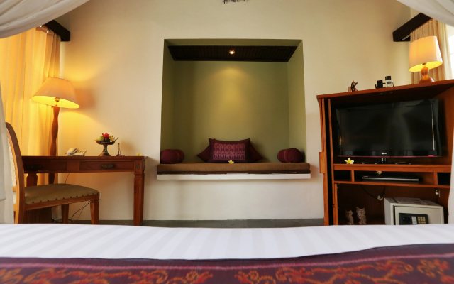 The Sanyas Suite – Guest Rooms – Kerobokan Kelod