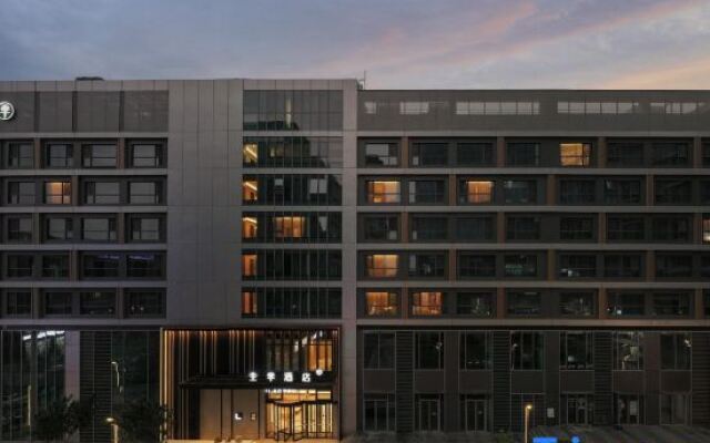 JI Hotel (Jinan CBD Zhongyang Shangwuqu)