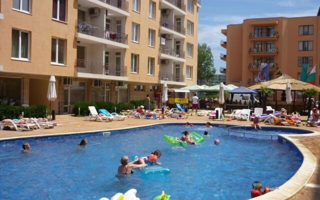 Sunny Day 2 Menada Apartments