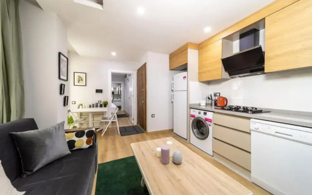Modern Flat With Central Location in Antalya