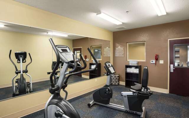 Microtel Inn & Suites by Wyndham Carrollton