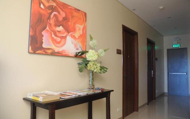 8 Mango Hotel