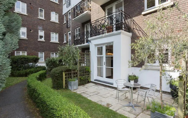 Veeve  1 Bed Flat Brompton Park Crescent Fulham