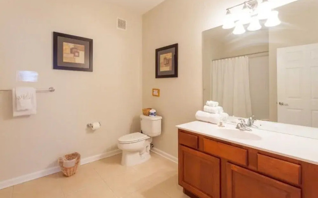 4114 Breakview Dr 307 2 Br condo by RedAwning