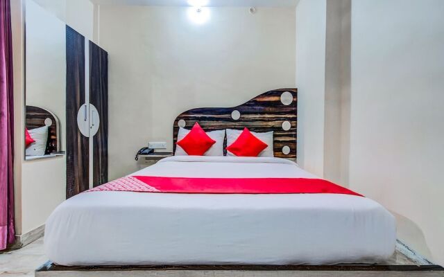 OYO 18873 Hotel Comfort