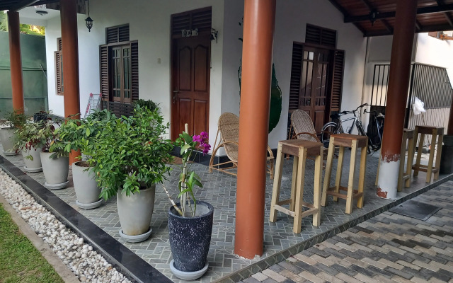 Serendip Villa Holiday Home