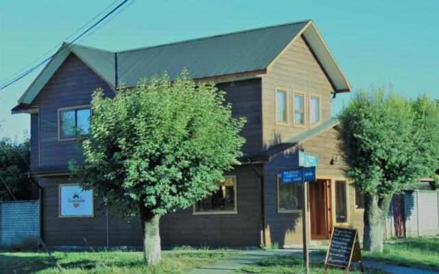 Cafe & Hostal Acurruka