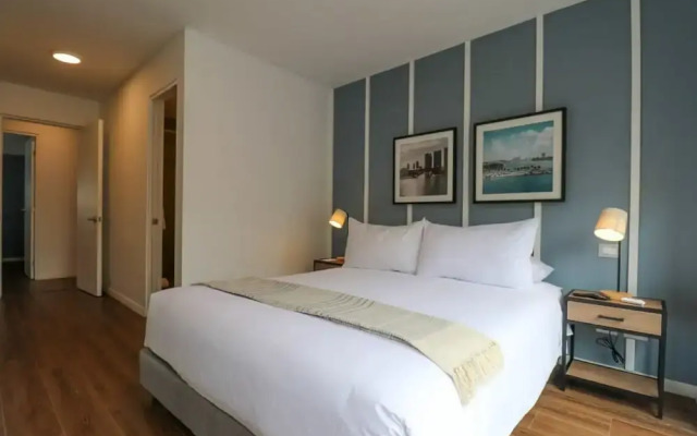 w Fantastic 2BR With Balcony in Miraflores