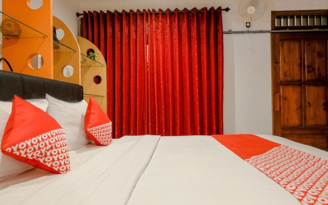 OYO 2060 Adam's Apple Family Guest House