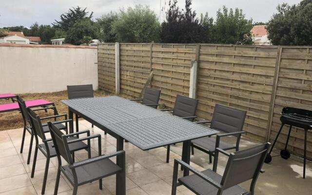 Maison Barbatre, 4 pièces, 7 personnes - FR-1-224B-127