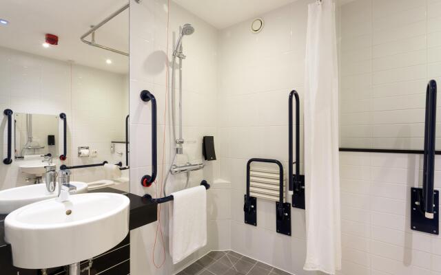 Holiday Inn Express Harlow by IHG