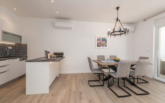 Modern Villa in Privlaka With Swimming Pool