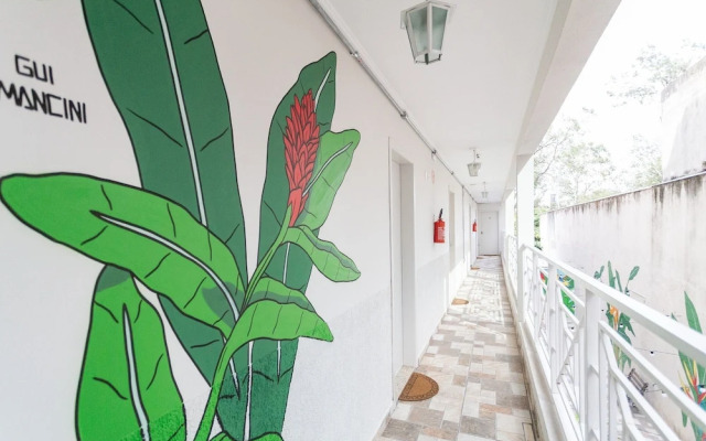 Casa Jardim. Ar e garagem