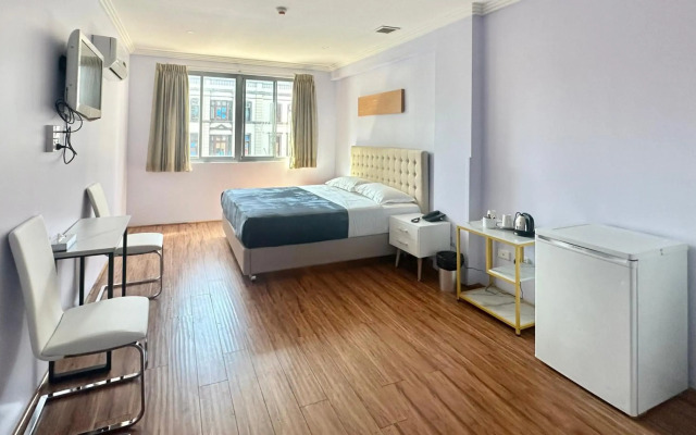 Sydney Riseon Hotel