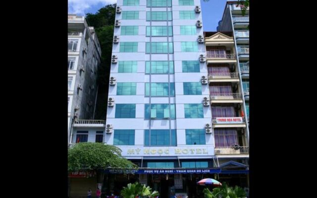 My Ngoc Hotel Catba