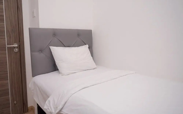 Spacious and Simple 3BR Sky House BSD Apartment