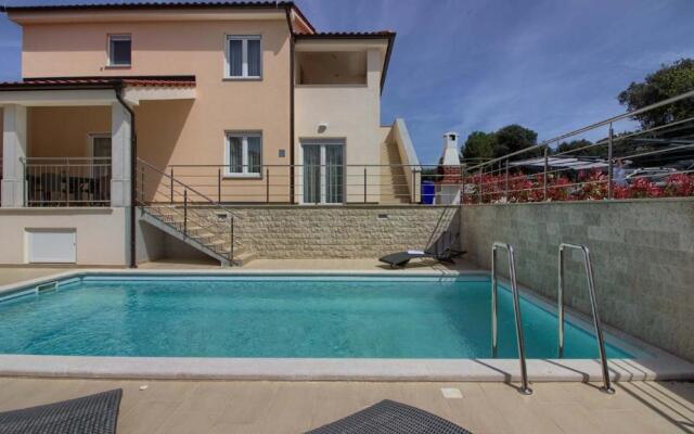 Charming villa Marisol 200m from the beach