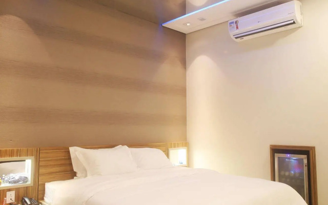 Zaya Motel Premium - Adults Only