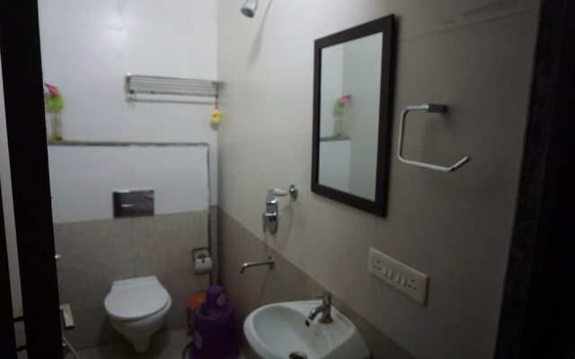 Madhura Inn