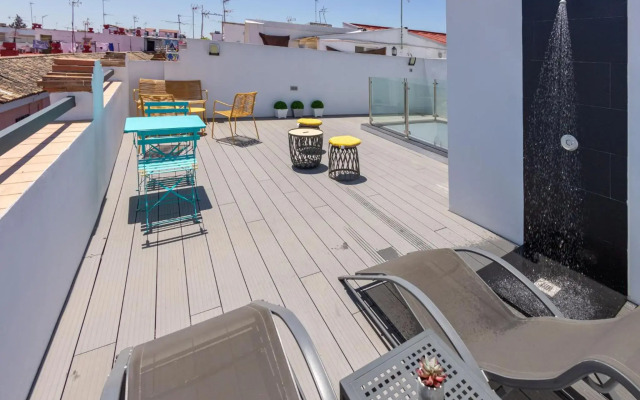 Nine O Clock San Luis Skyview by Valcambre