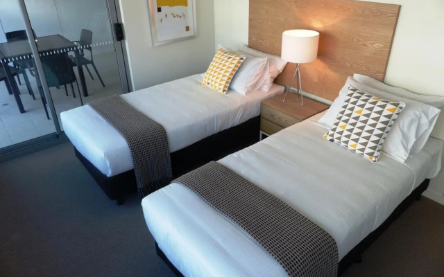 Link Portside Wharf Apartment Hotel – Guest Rooms – Brisbane