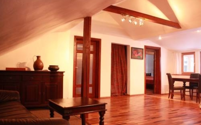 Regina House- sv. Mikalojaus 13