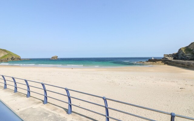Sandy Cove