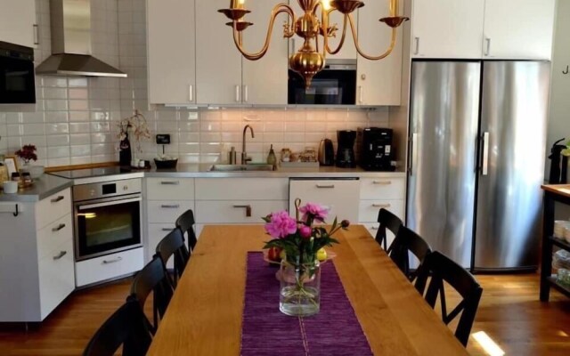 Järnvägshotellet B & B